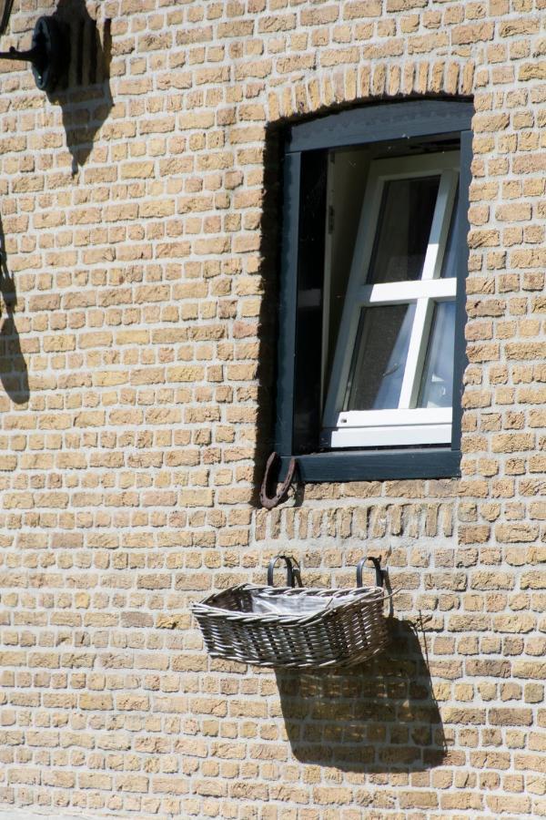 Farmer'S Suite Prinsenbeek Exterior foto